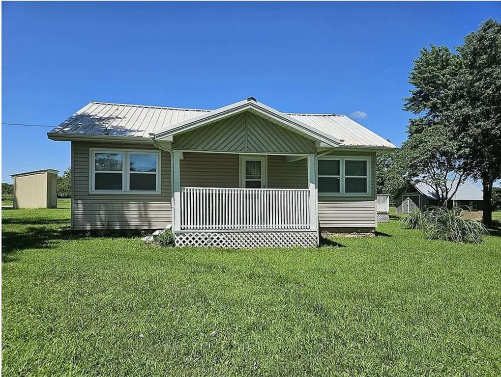 1086 N 100th Road, Baldwin City, KS 66006
