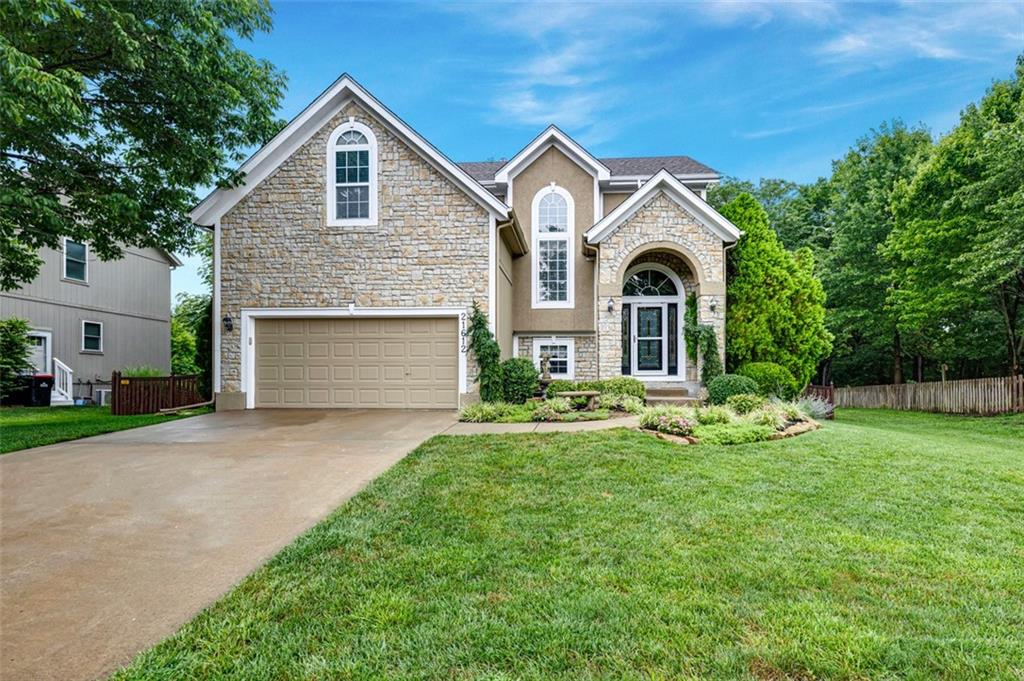21612 W 61 Street, Shawnee, KS 66218