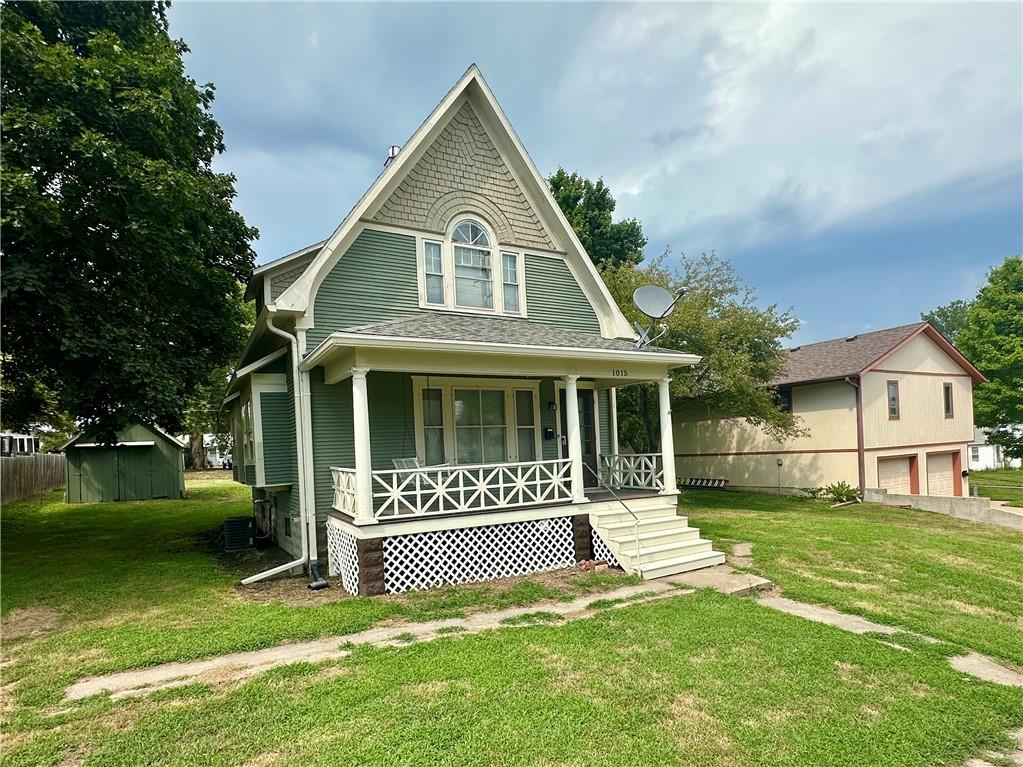 1015 E 2ND Street, Maryville, MO 64468