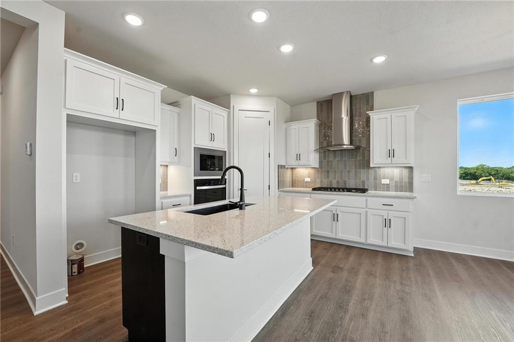1395 N 163rd Circle, Basehor, KS 66007