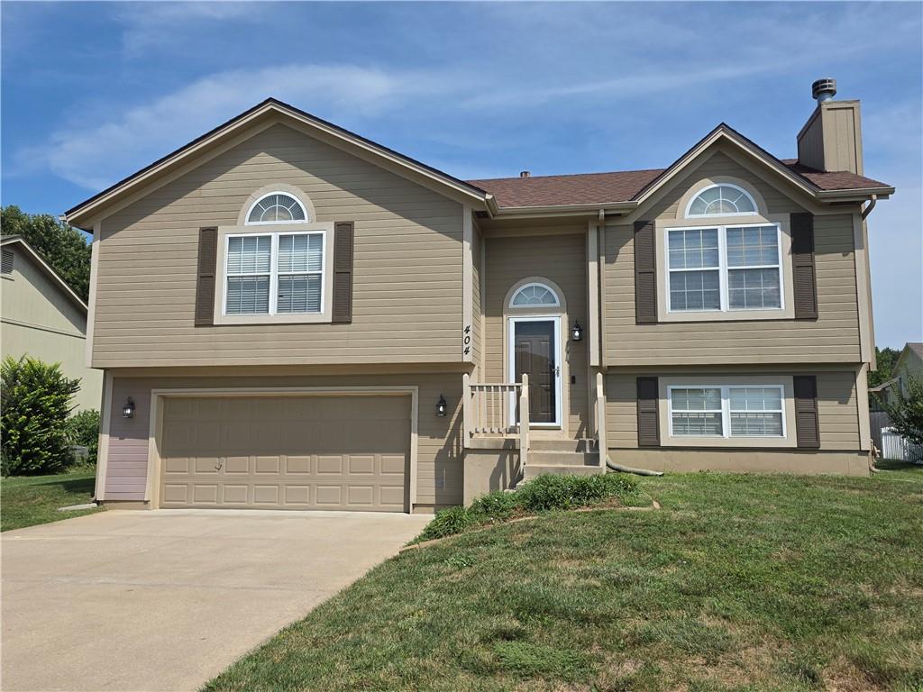 404 Blue Grass Drive, Raymore, MO 64083