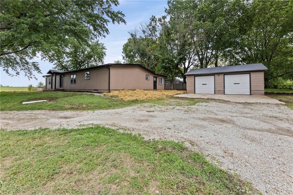39135 Plum Creek Road, Osawatomie, KS 66064