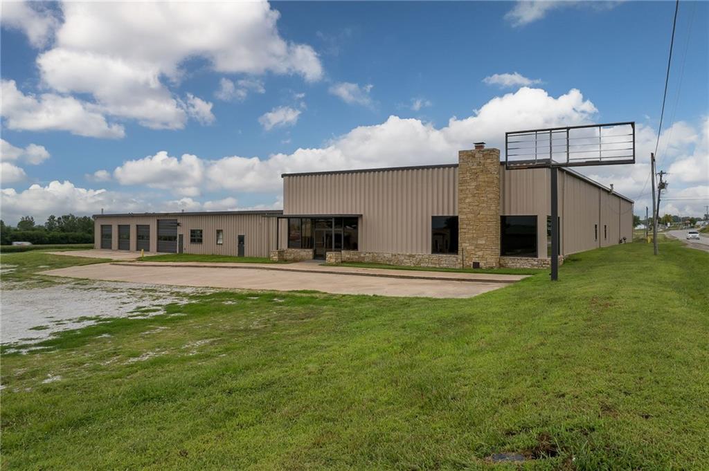 1313 State Street, Mound City, MO 64470