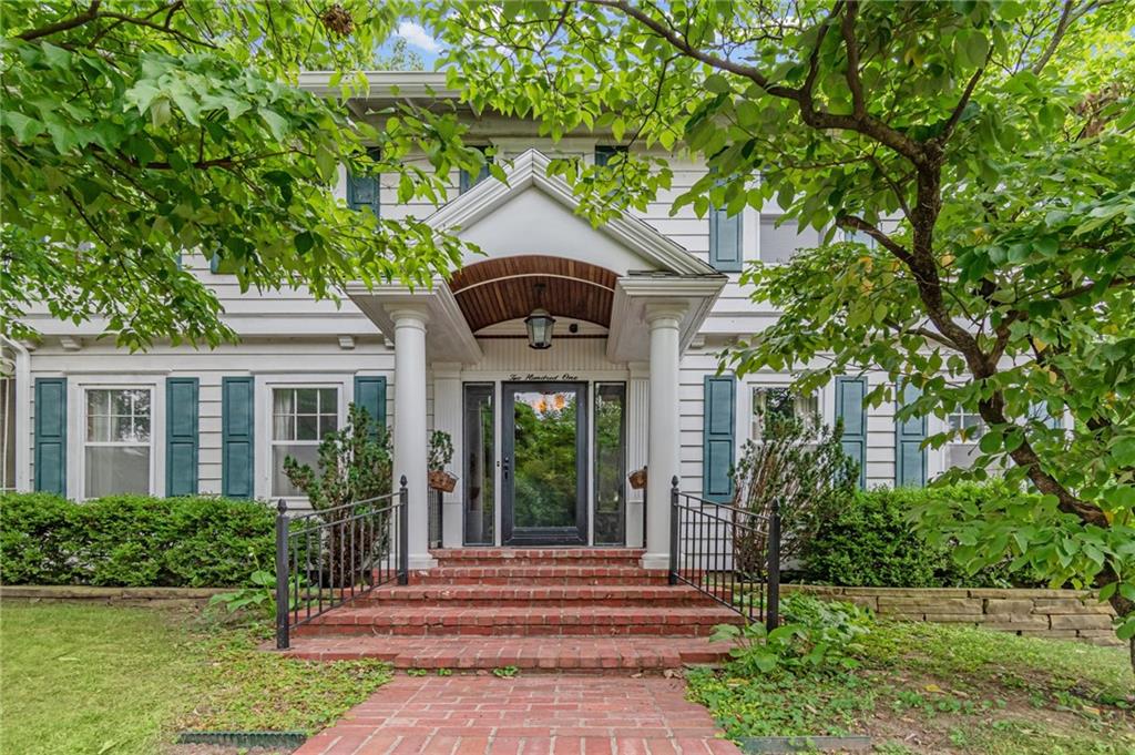 201 W 1st Street, Carrollton, MO 64633