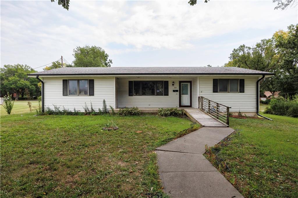 324 N 8th Street, Fredonia, KS 66736