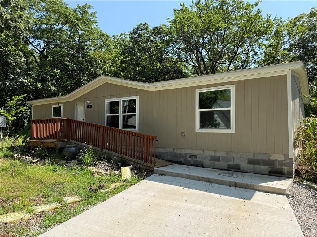 14 Live Oak Court, Linn Valley, KS 66040