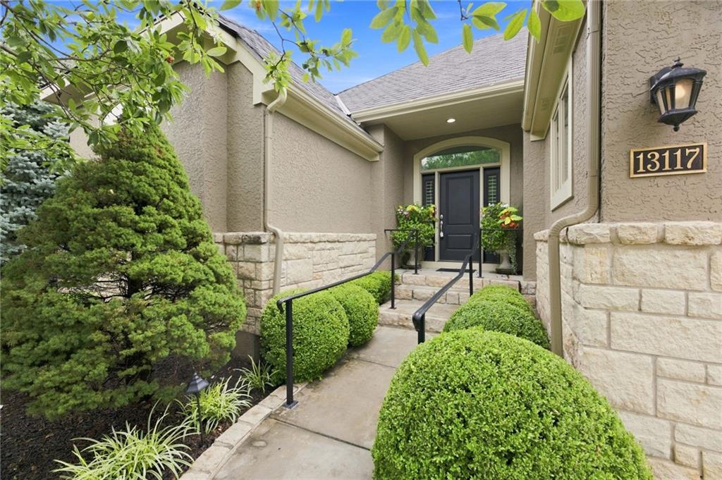 13117 REEDS Road, Overland Park, KS 66209