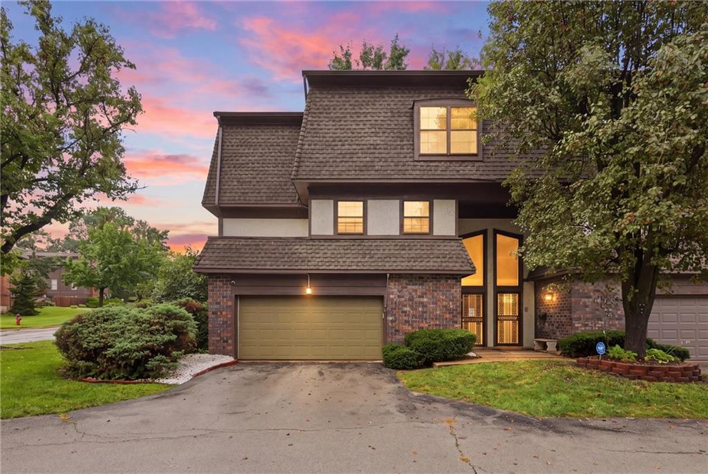 10162 Locust Street, Kansas City, MO 64131