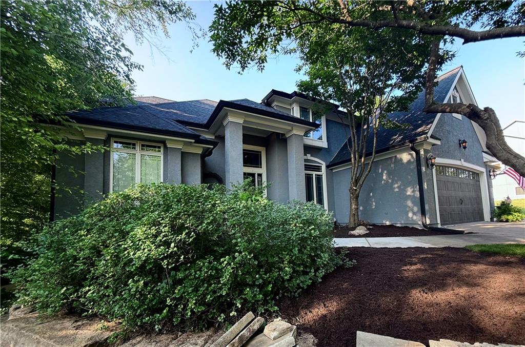 13810 Grove Avenue, Bonner Springs, KS 66012