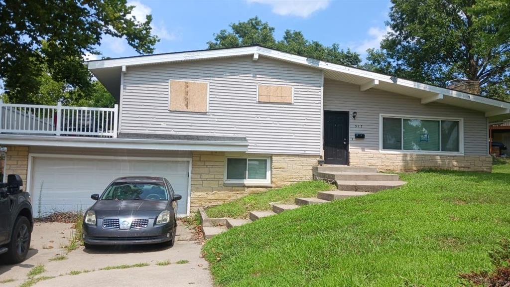 517 Brown Circle Drive, Osawatomie, KS 66064