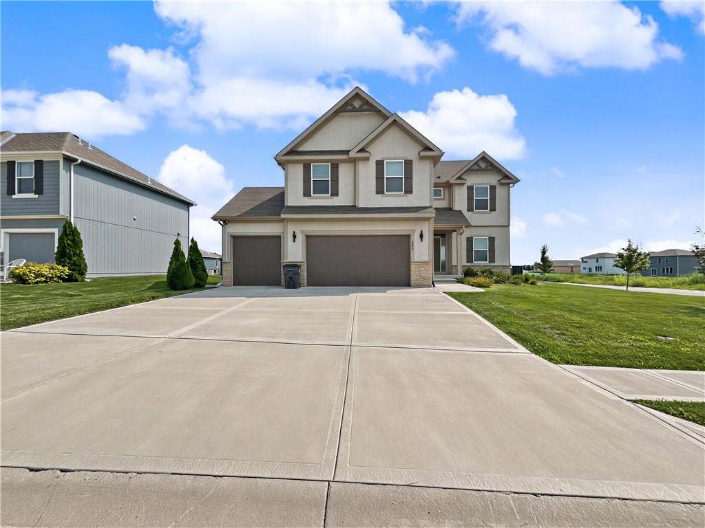 416 SW Nelson Drive, Blue Springs, MO 64014