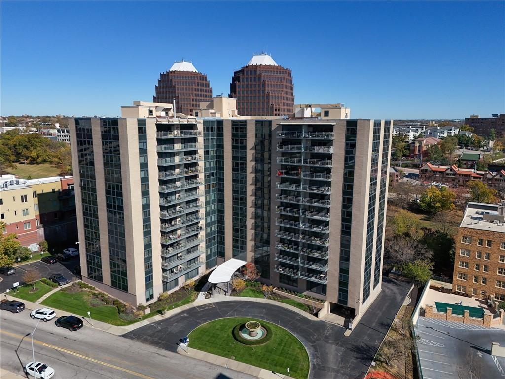 4545 Wornall Road, Kansas City, MO 64111