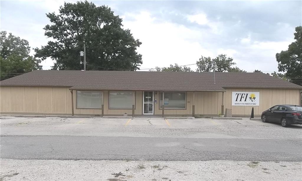 501 N State Street, Iola, KS 66749