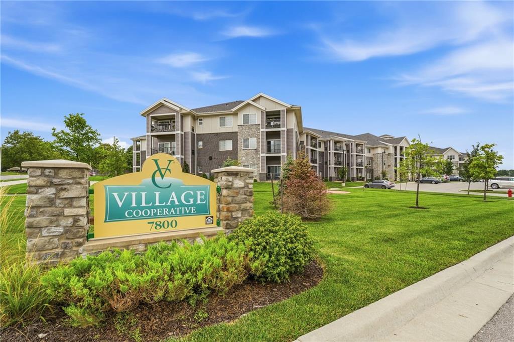7800 W 123rd Street, Overland Park, KS 66213