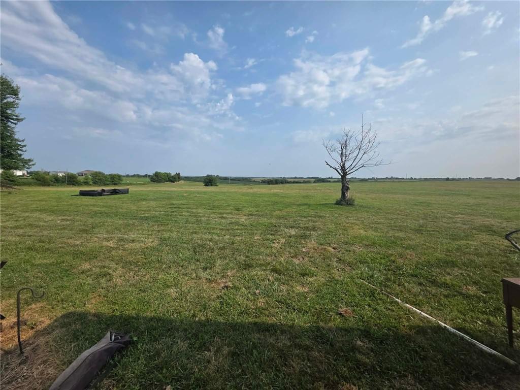5647 SW Mccomas Lane, Plattsburg, MO 64477
