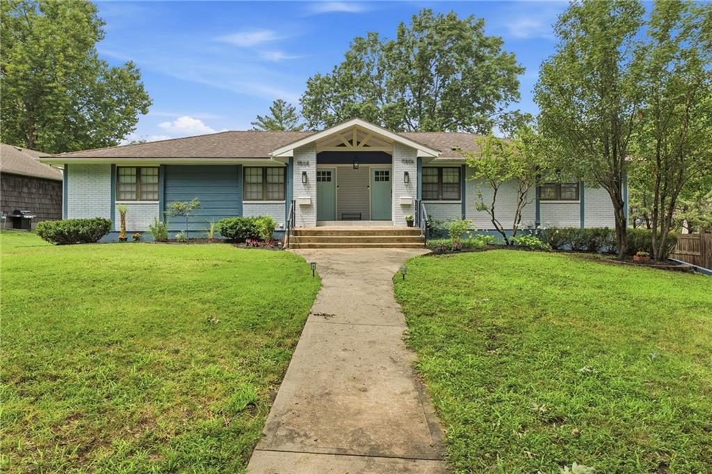 11506-11508 Oak Street, Kansas City, MO 64114