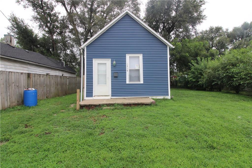 1316 Sacramento Street, St Joseph, MO 64503