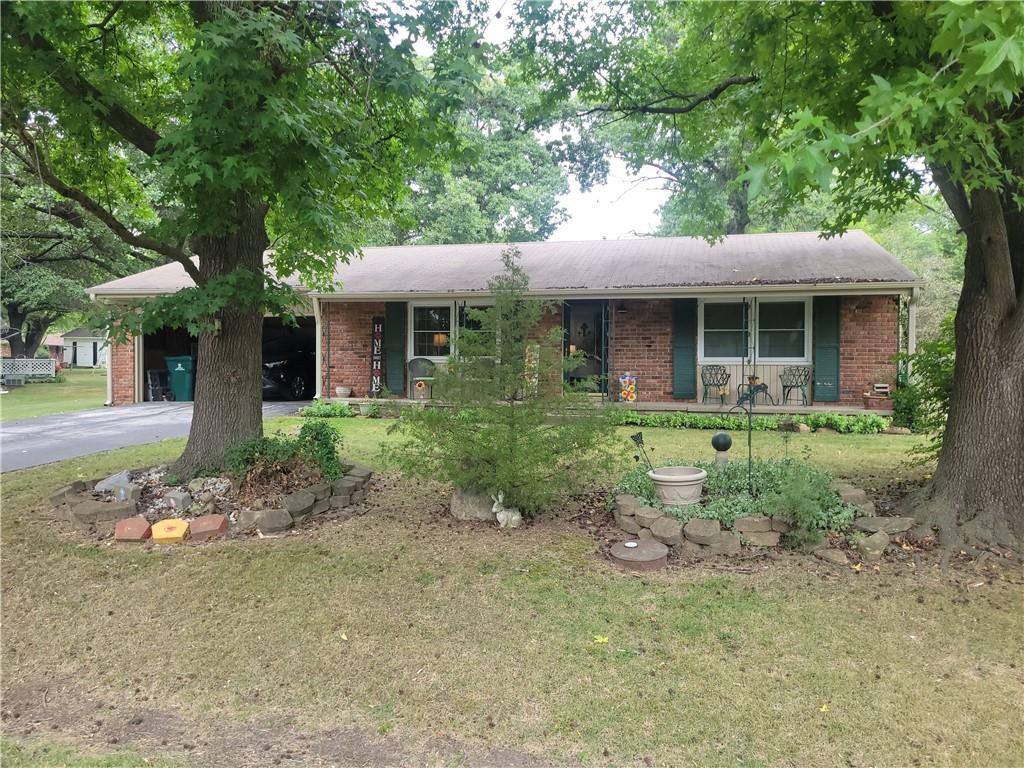 203 Fireside Drive, Arma, KS 66712