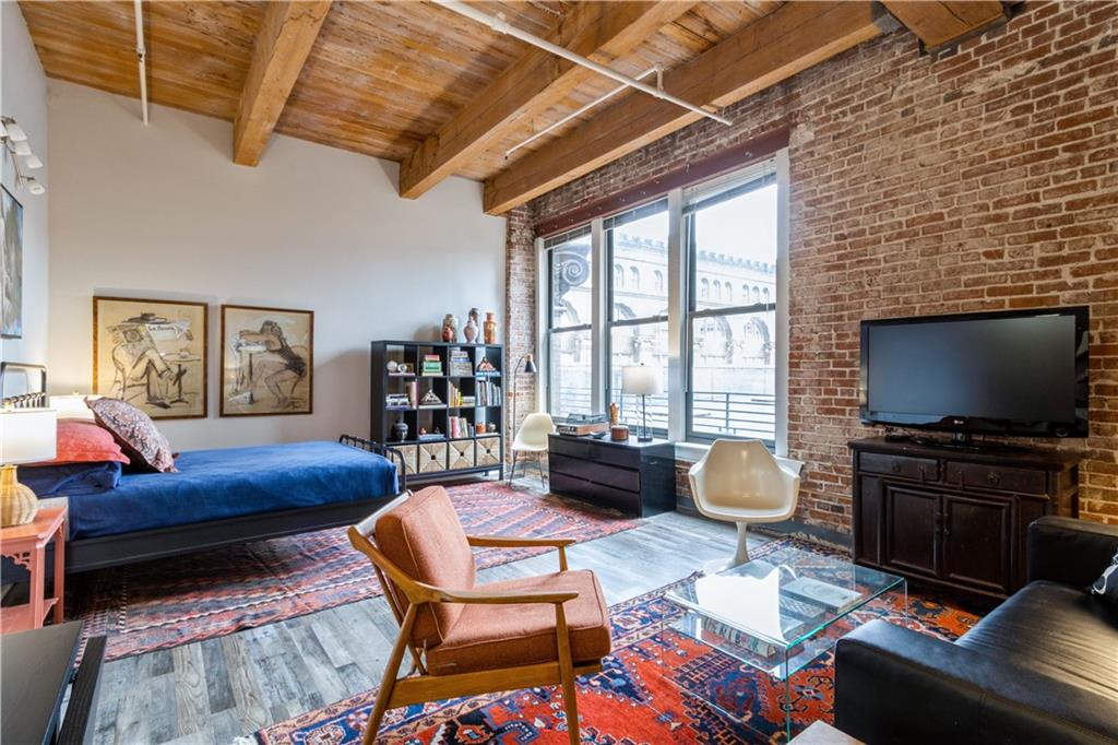 308 W 8th Street, Kansas City, MO 64105