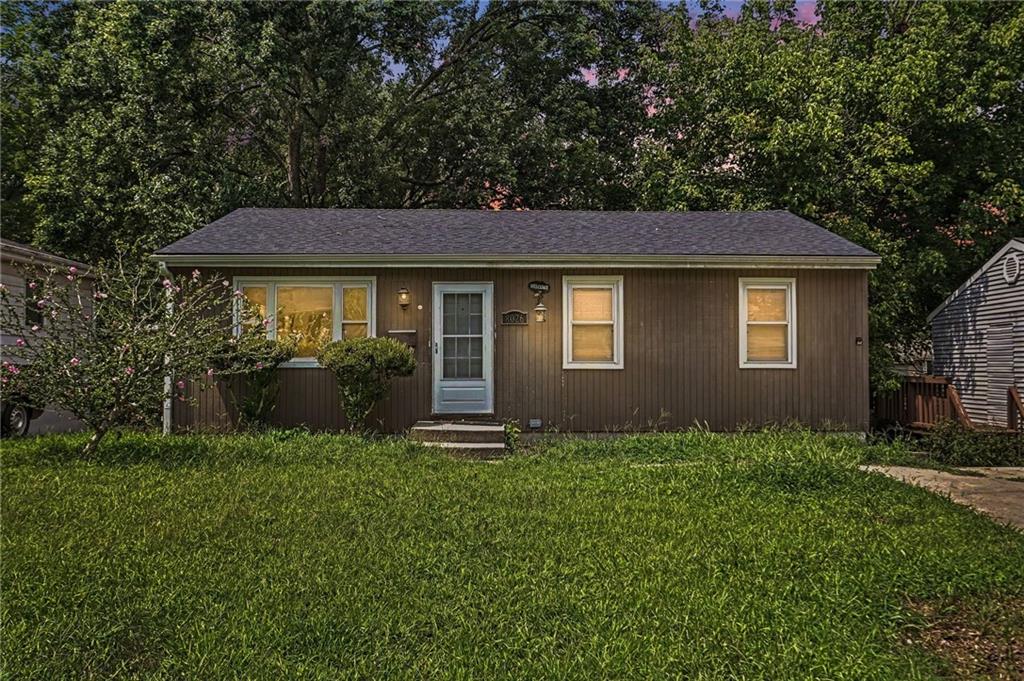 8026 NE 50th Street, Kansas City, MO 64119