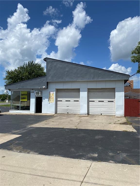 6140 Blue Ridge Boulevard, Raytown, MO 64133