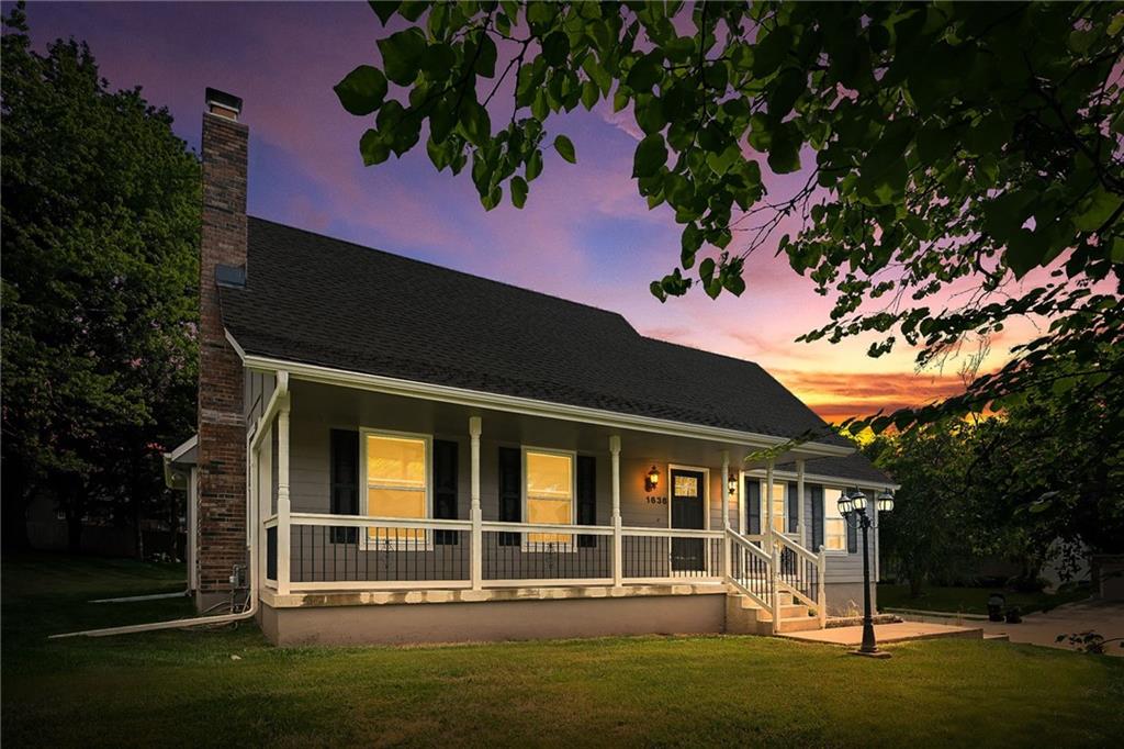 1636 NE Thames Drive, Lee's Summit, MO 64086