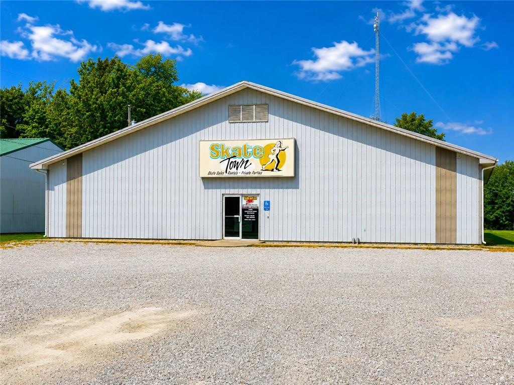 3220 S 32 Highway, El Dorado Springs, MO 64744