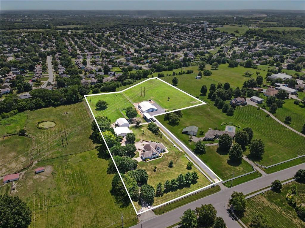 903 Doc Henry Road, Greenwood, MO 64034