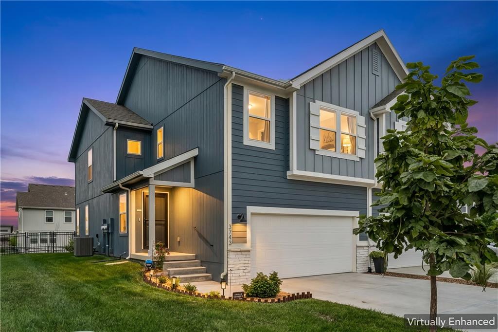 3743 SW Clayton Place, Lee's Summit, MO 64082