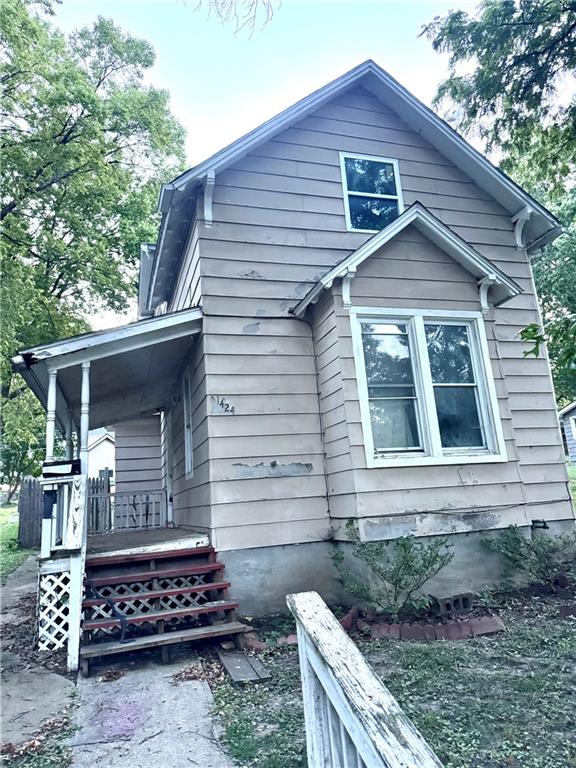 1424 6th Avenue, Leavenworth, KS 66048