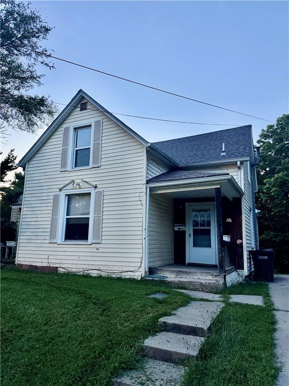 946 Sherman Avenue, Leavenworth, KS 66048