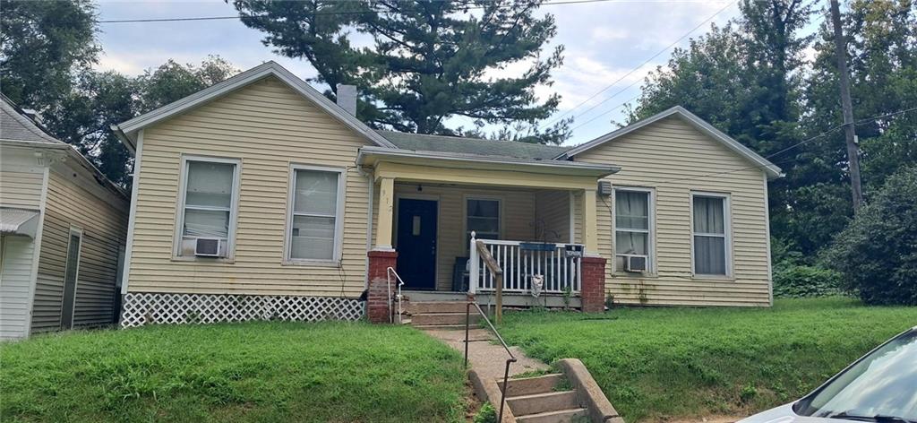 912 Ridenbaugh Street, St Joseph, MO 64501