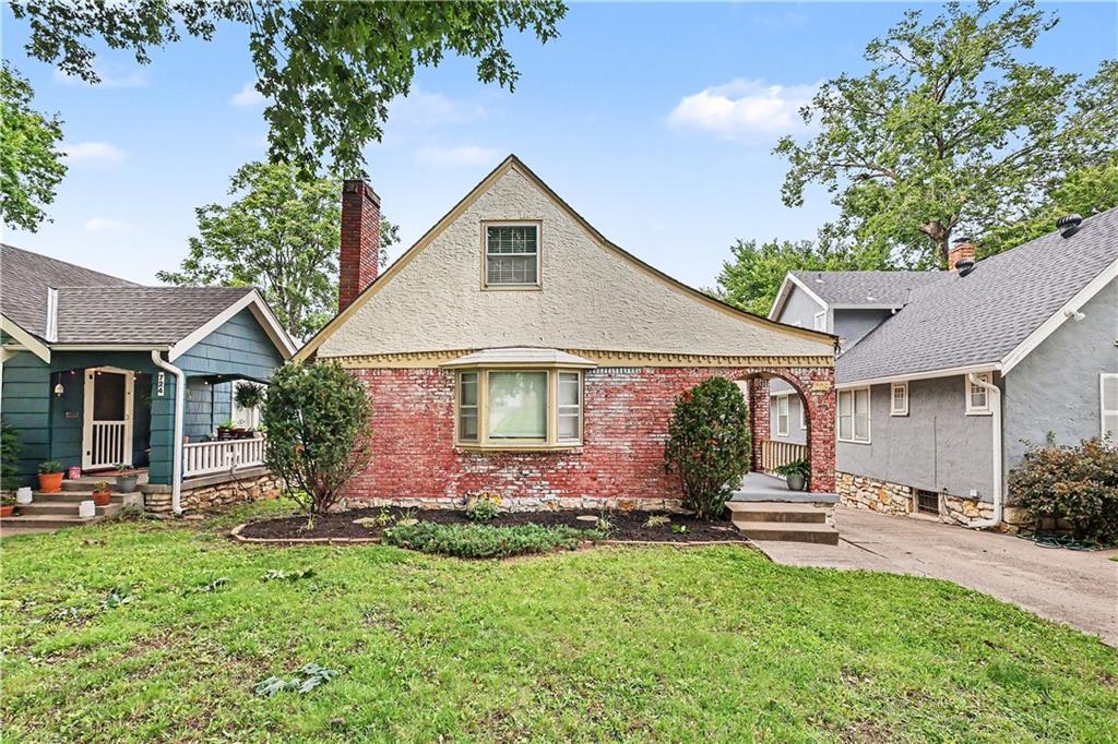 728 E 63rd Terrace, Kansas City, MO 64110