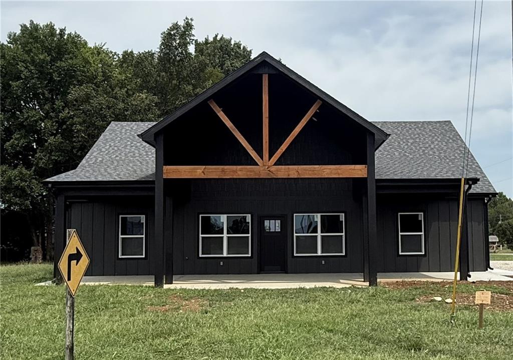121 Elm Drive, Linn Valley, KS 66040