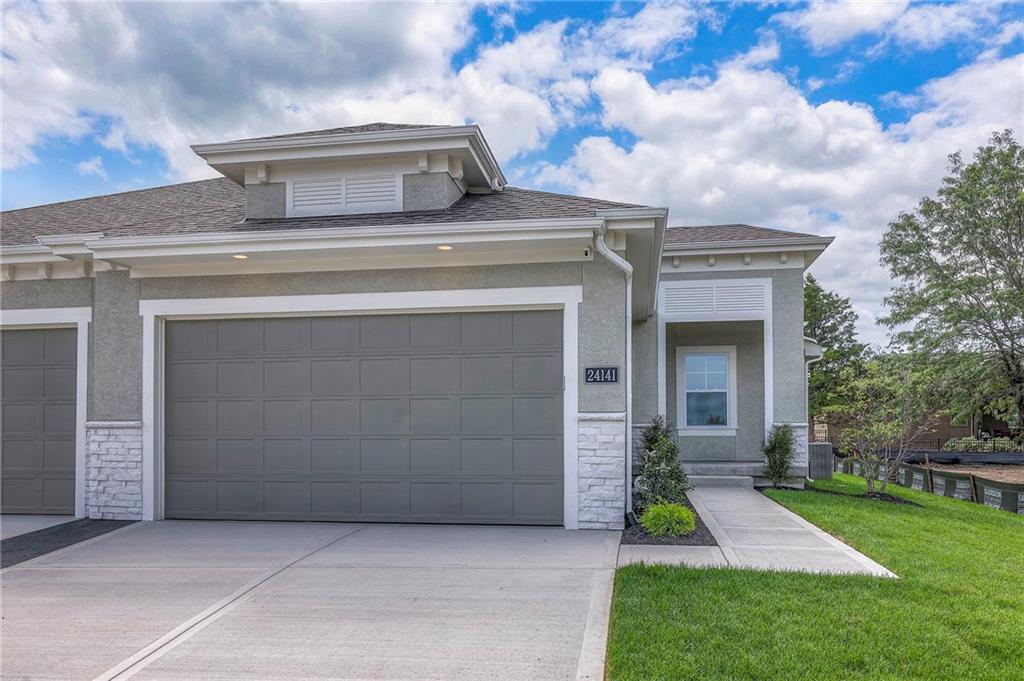 9851 Greeley Street, Lenexa, KS 66227
