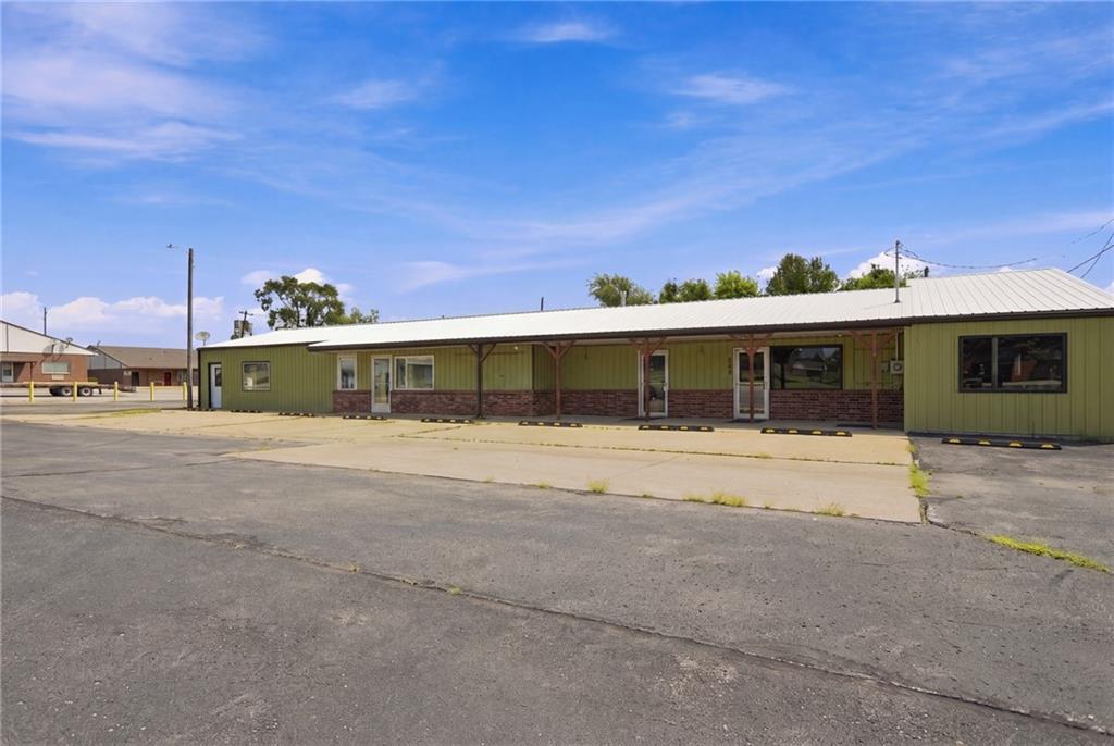 600 N Maple Street, Garnett, KS 66032