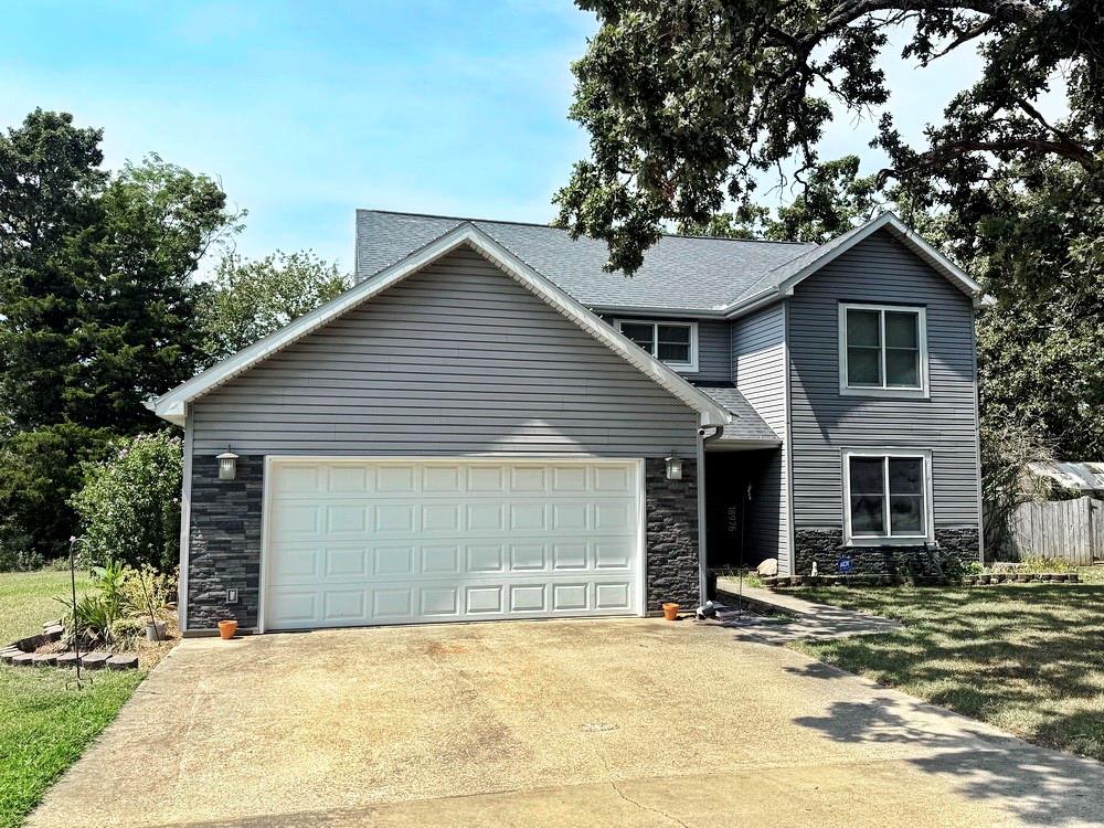 18976 S 1485 Road, Nevada, MO 64772