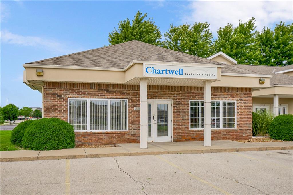 410 Remington Plaza Court, Raymore, MO 64083