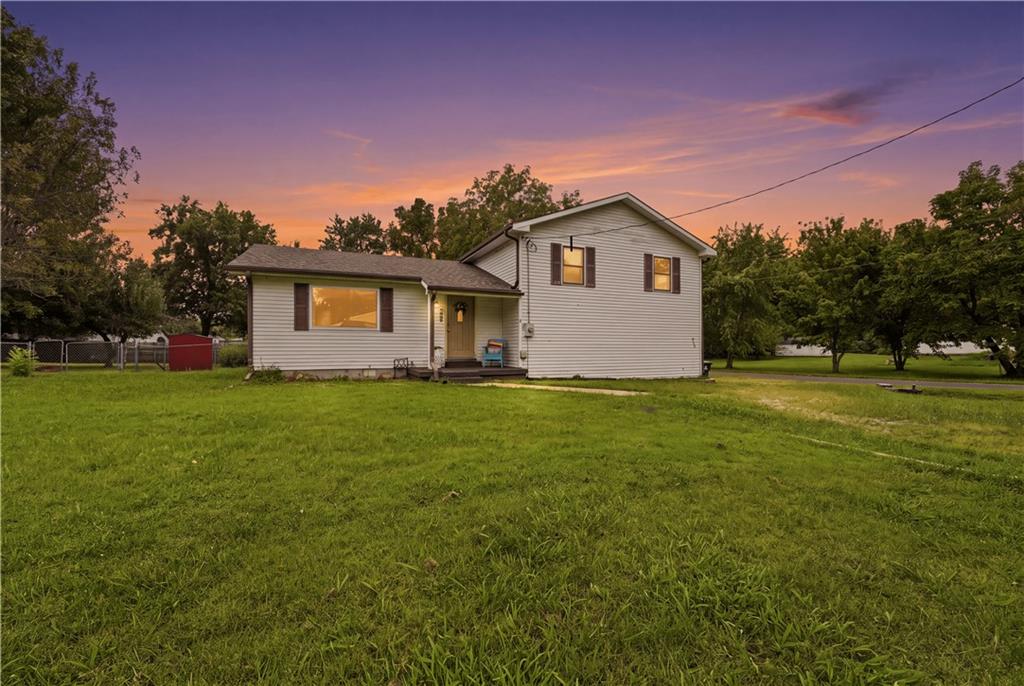 300 East Mason Street, La Monte, MO 65337