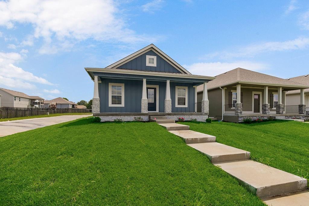 1600 Cottonwood Creek Avenue, Kearney, MO 64060