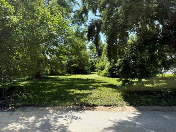 122 Arthur Avenue, Bonner Springs, KS 66012