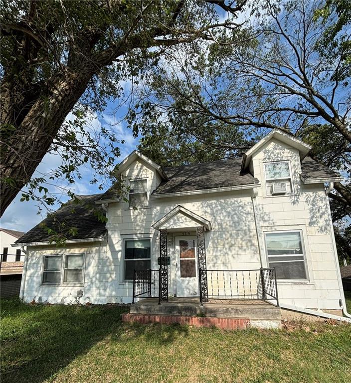515 S MAIN Street, Maryville, MO 64468