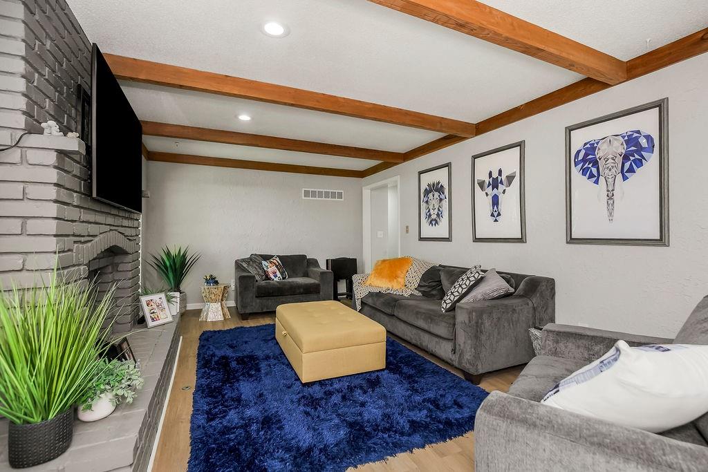 18604 E 27th Street, Independence, MO 64057