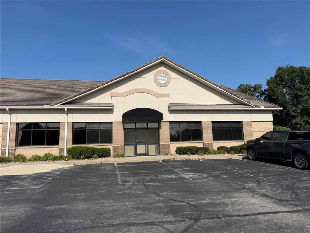 1508 N Church Road, Liberty, MO 64068