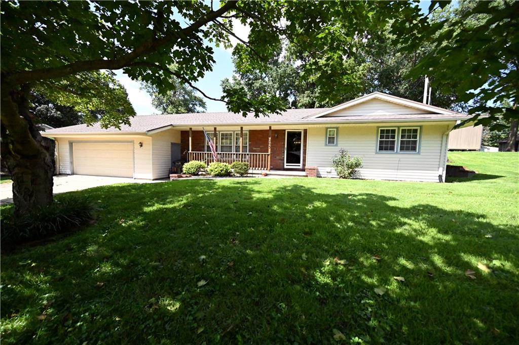 1203 W Price Avenue, Savannah, MO 64485