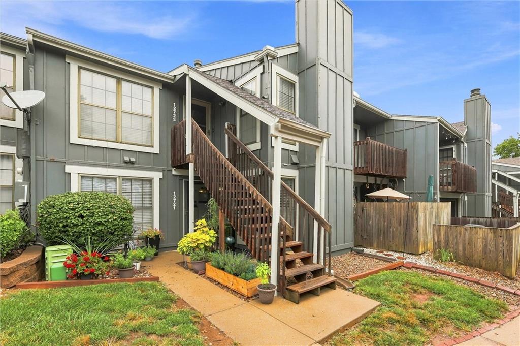 12723 W 110th Terrace, Overland Park, KS 66210
