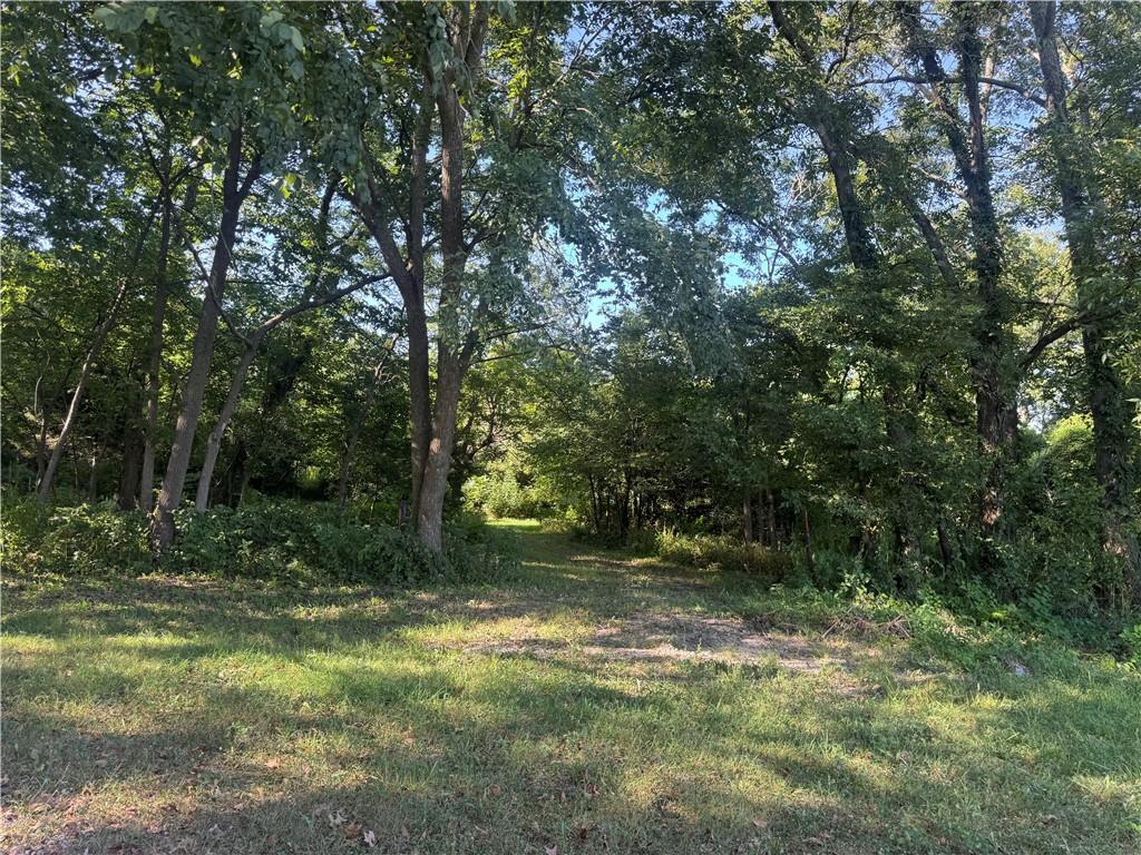 13262 NW Elm Street, Amsterdam, MO 64723
