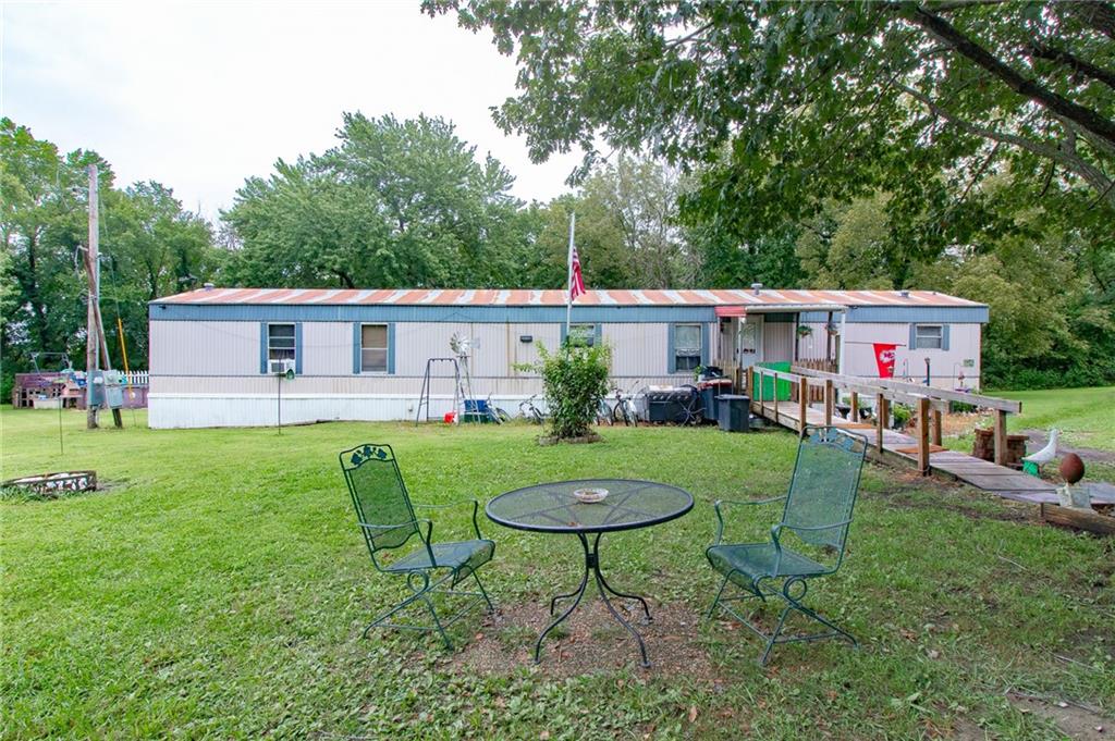 125 NE 641st Road, Knob Noster, MO 65336