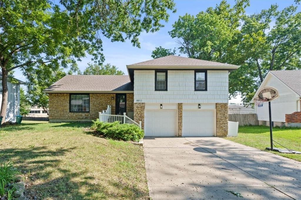 8812 W 95th Terrace, Overland Park, KS 66212