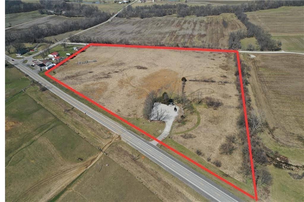 37682 10 Highway, Richmond, MO 64085
